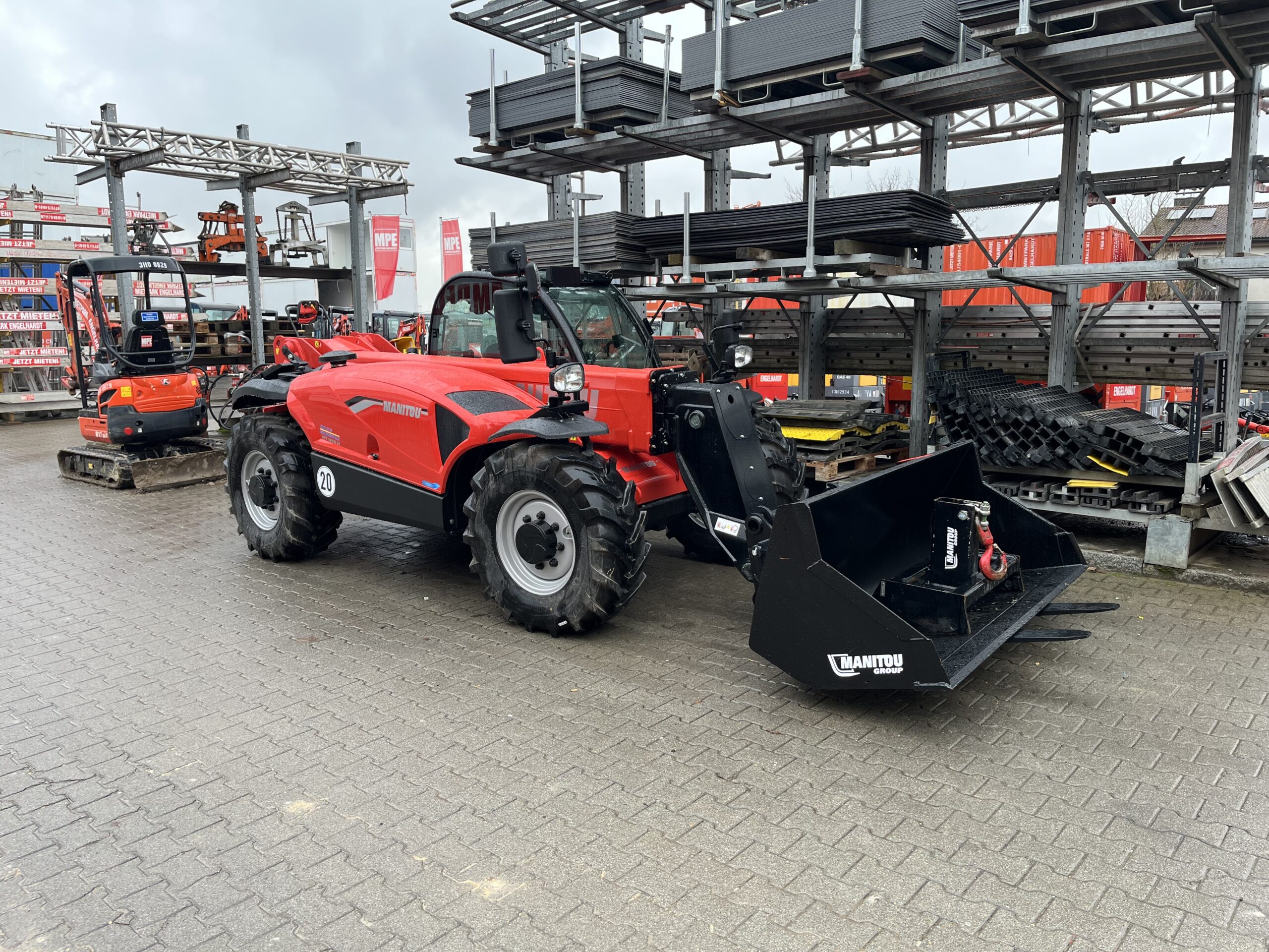 Manitou Teleskopstapler – Jetzt bei uns mieten